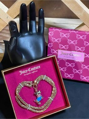 NWT- NWB - YG -Plated * Juicy Couture Double
Mesh Scottie Dog Bracelet